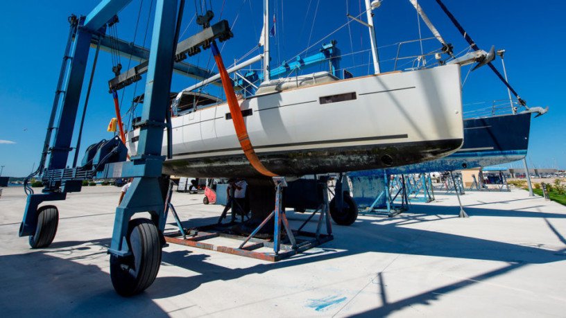 expert-boat-maintenance-services-in-dubai-reliable-repairs-care-big-1