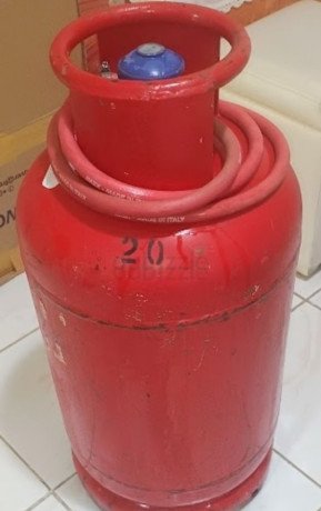 dubai-gas-cylinder-22kg-empty-with-regulator-big-0